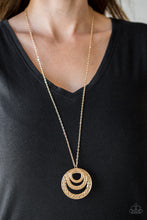 Load image into Gallery viewer, Savagely She-Wolf - Gold